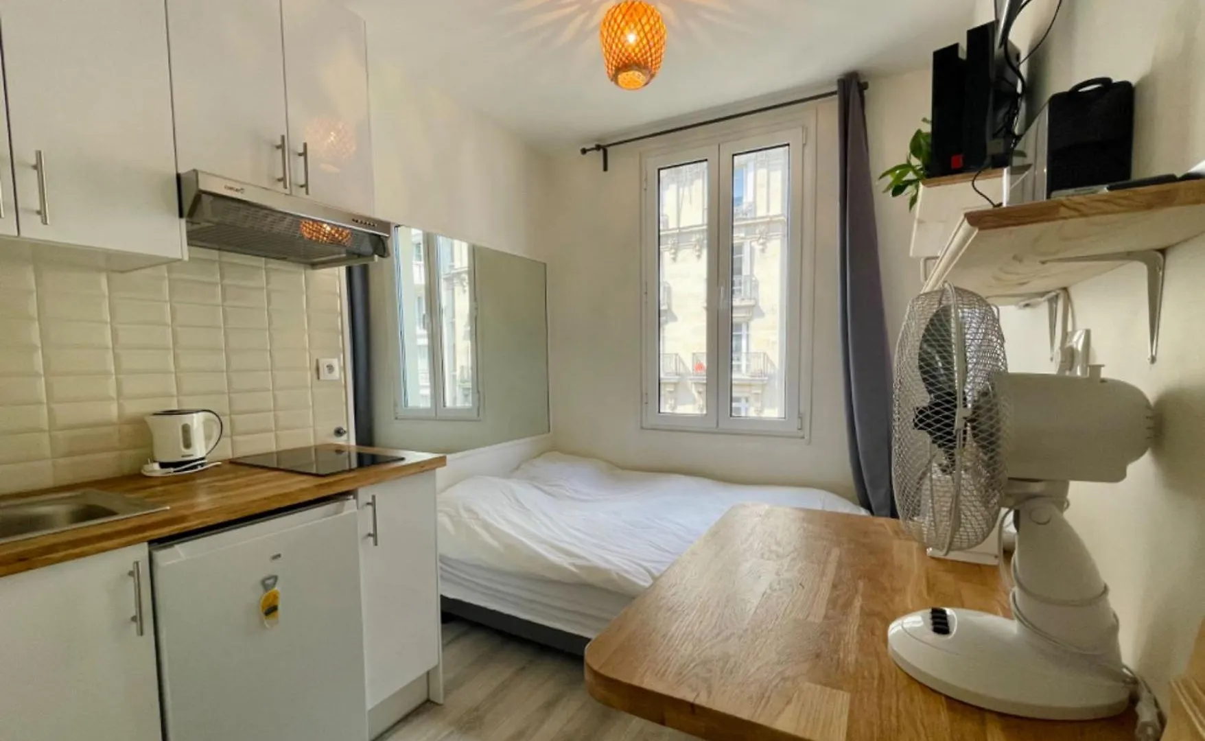Studio Canal St Mart Louis Blanc Apartment *